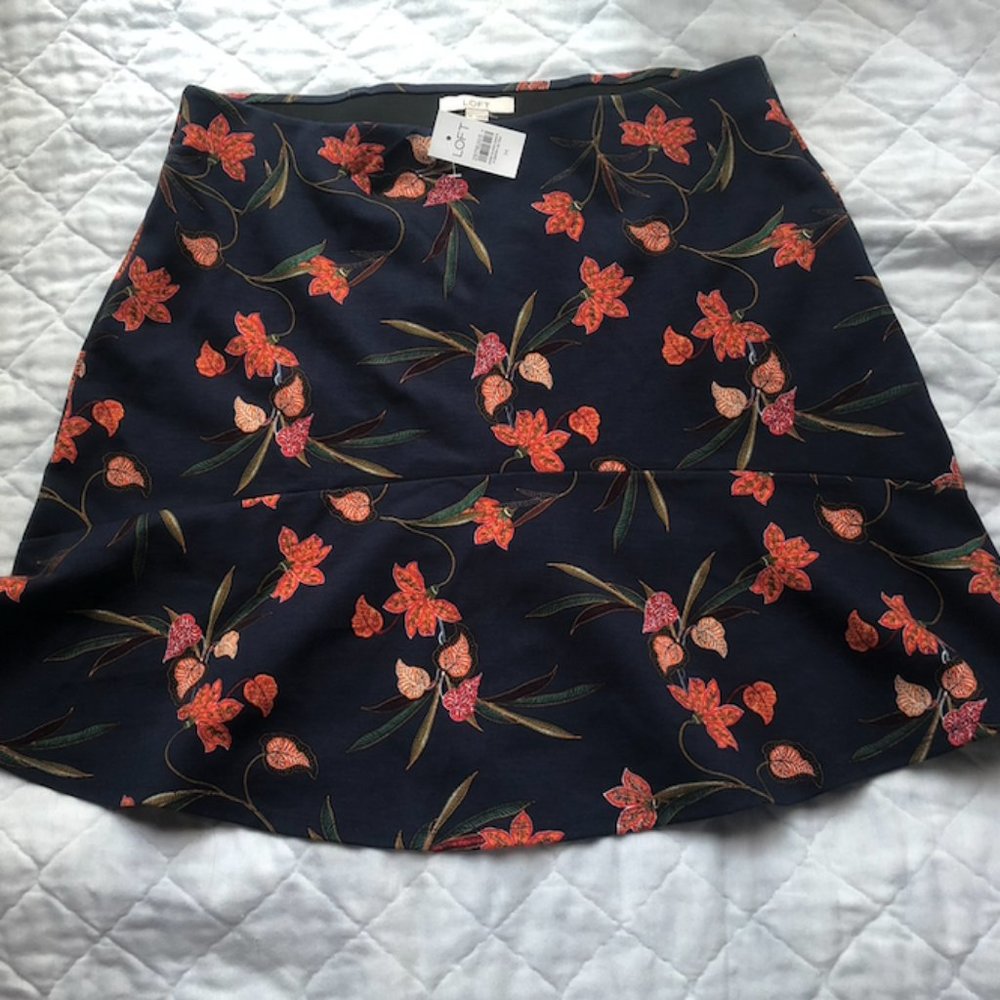 Loft Blue Floral Ponte Flippy Skirt NWT Size M